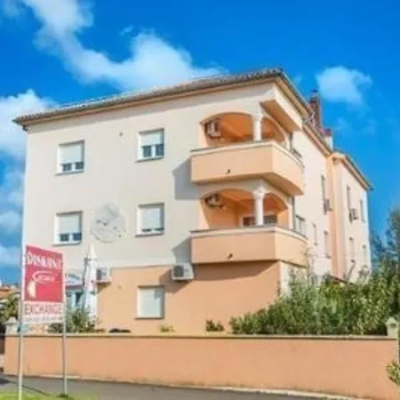 Ferienwohnung Fur 4 Personen Ca 40 Qm In Medulin, Istrien Sudkuste Von Istrien - B51988 Apartment *